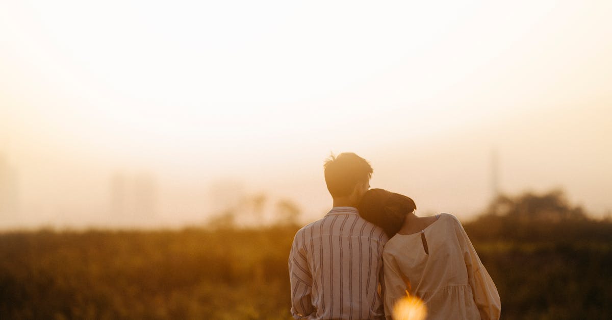 découvrez des conseils, idées et astuces pour renforcer votre relation de couple, améliorer la complicité et vivre une histoire d'amour épanouissante au quotidien.
