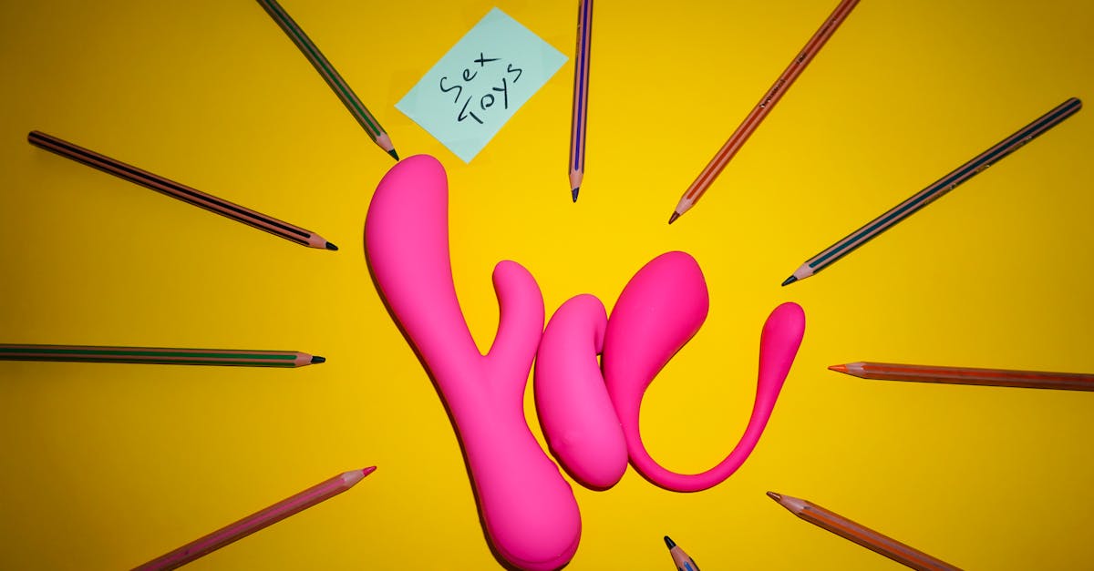 découvrez tout ce qu'il faut savoir sur les dildos : types, matériaux, conseils d'utilisation et sécurité pour un plaisir en toute confiance.