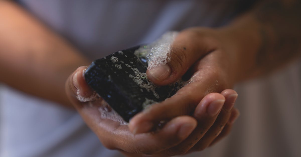 découvrez les bienfaits des lubrifiants intimes : amélioration du confort, augmentation du plaisir et protection contre les irritations lors de vos moments intimes.